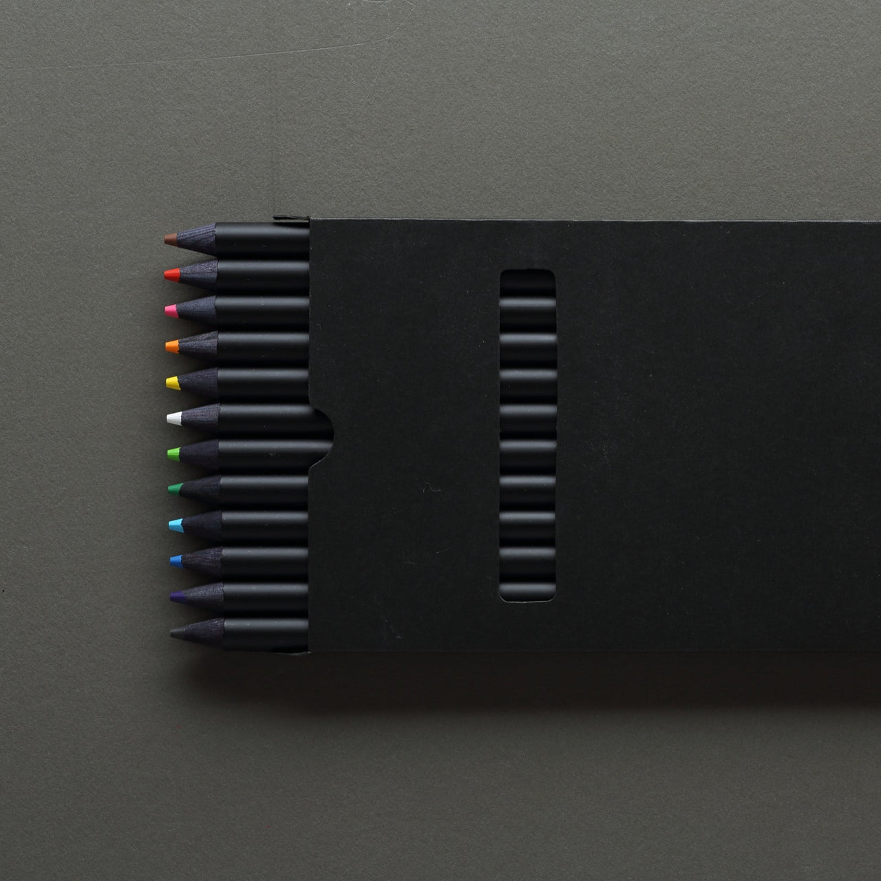 12 Colored Pencil Set - Carbon Black